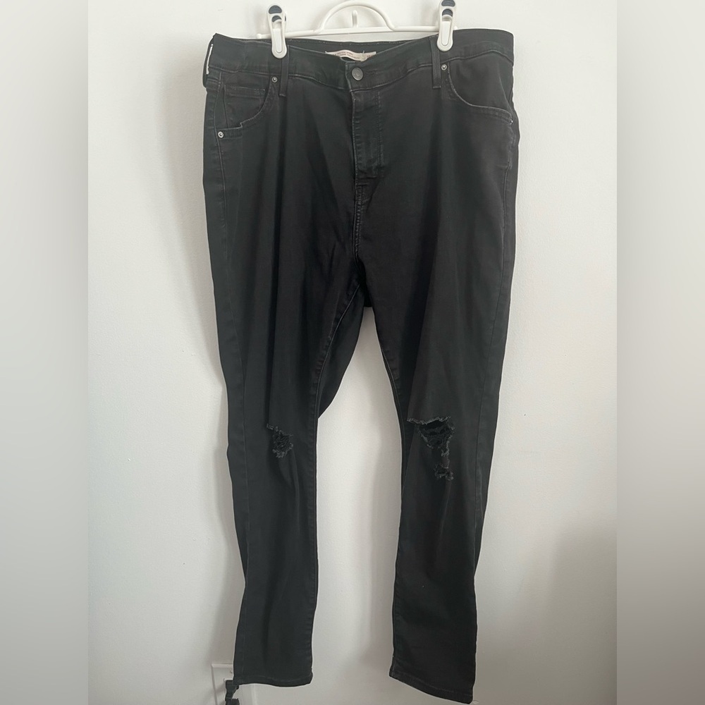 Levi’s Women 721 High Rise Skinny Distressed Jeans - Black - 18W